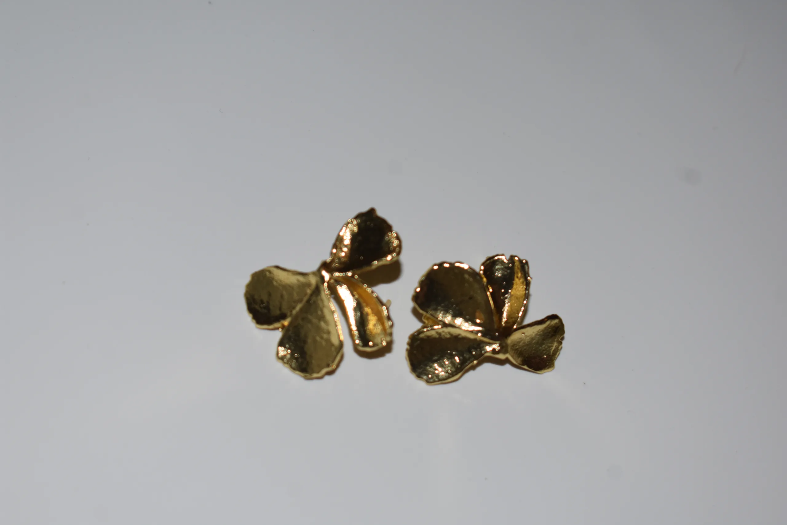 PETAL BLOOM STUDS - Image 2