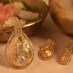 NOOR DROP PENDANT SET