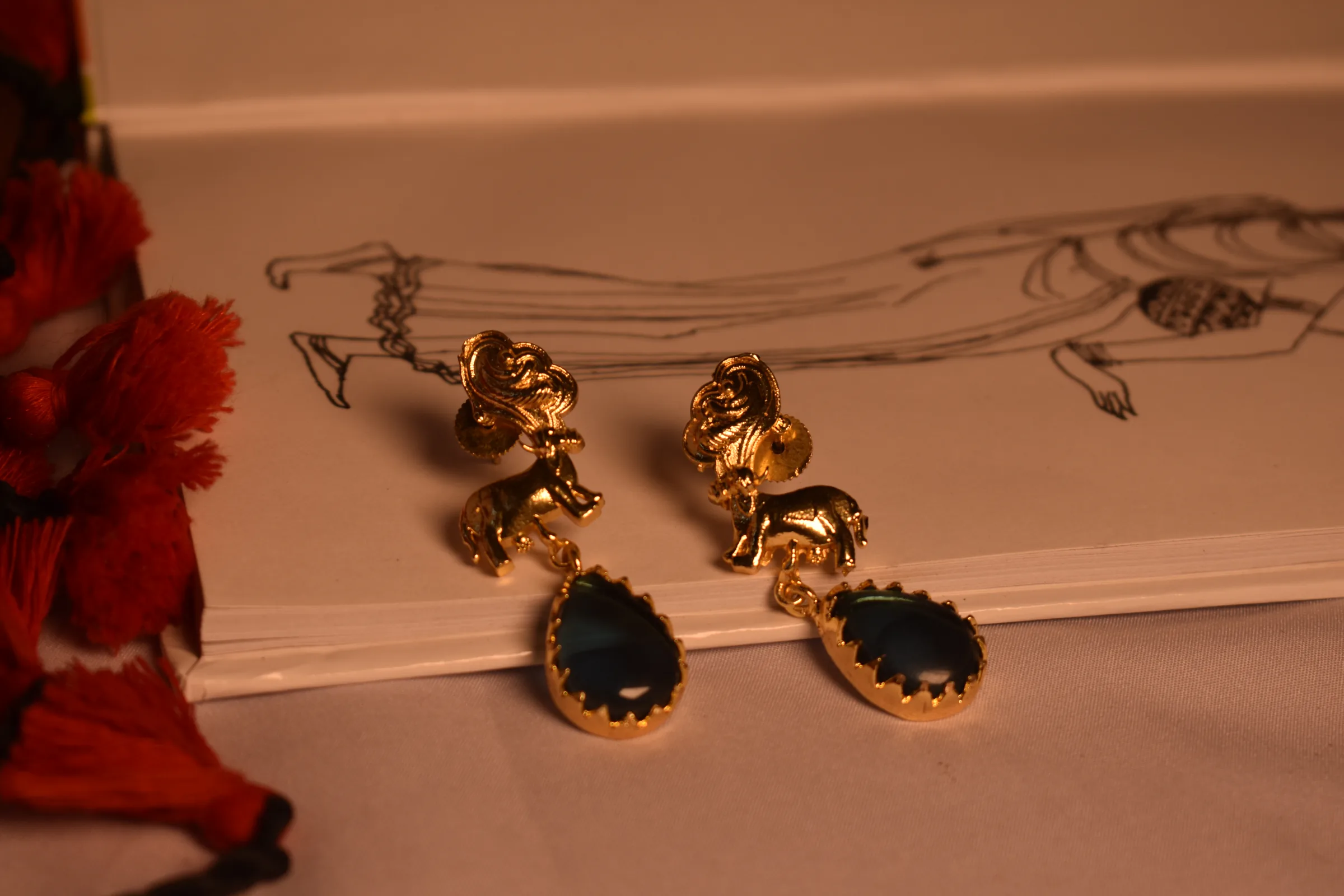 Kaalratri Black Stone Drop Earrings - Image 3