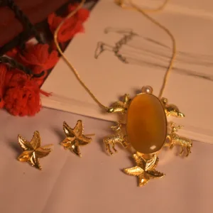 Tara Amber Bloom Necklace Set