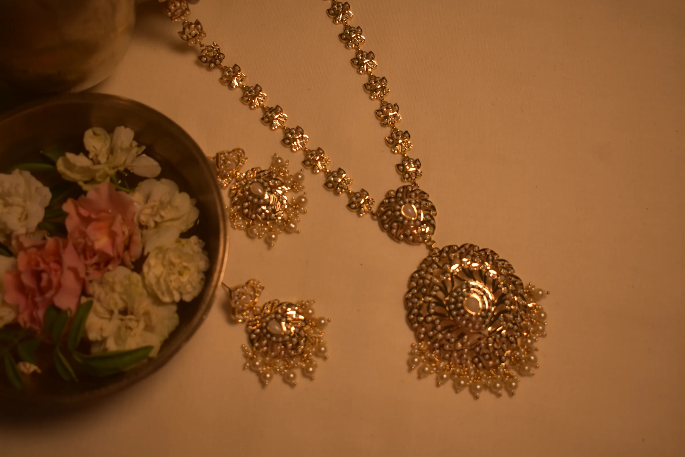 Aaradhya Nakshatra Pendant Set