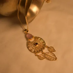 Aaranya Floral Leaf Pendant Necklace